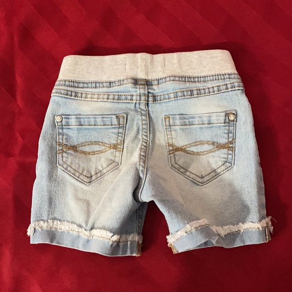 SHORTS FOR GIRL’S 👧🏻 - Picture 4 of 4